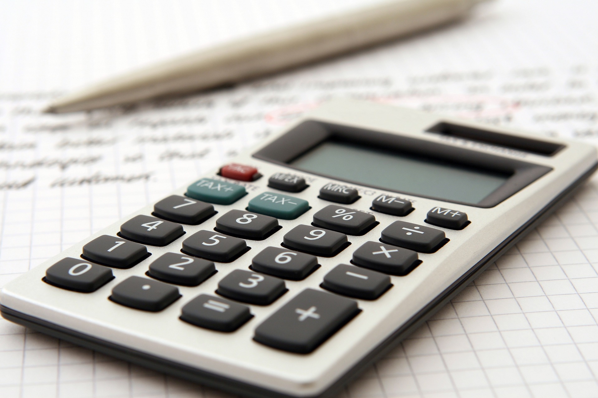 accountant-1238598_1920 税金